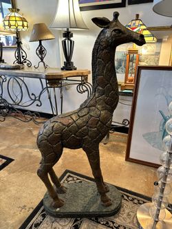 Heavy Composite Giraffe Statue (50” Tall)