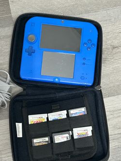 Nintendo 2DS Blue with Games and Case