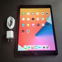 Apple iPad 6 - Wifi - Like New 