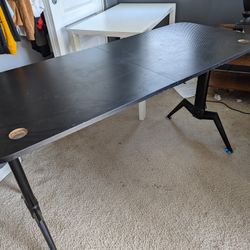 Gaming table
