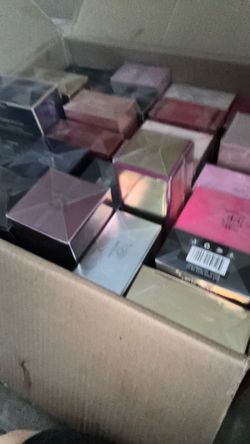 Colognes/perfumes