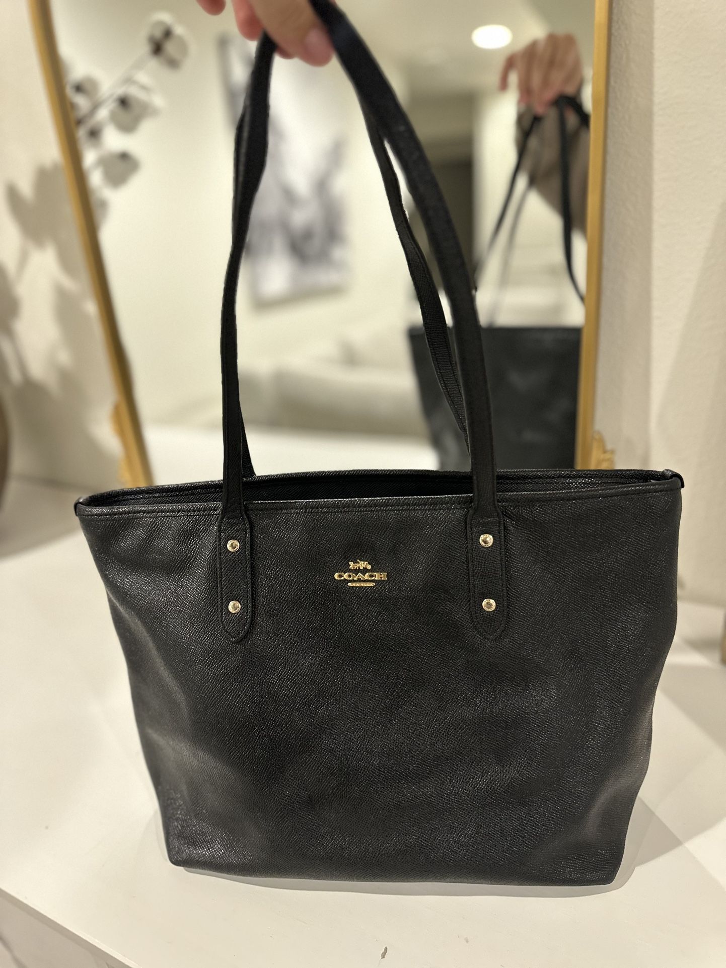 Coach Tote purse
