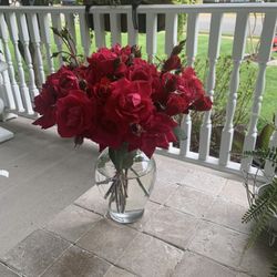 Mother’s Day Fresh Rosas Arrangement 