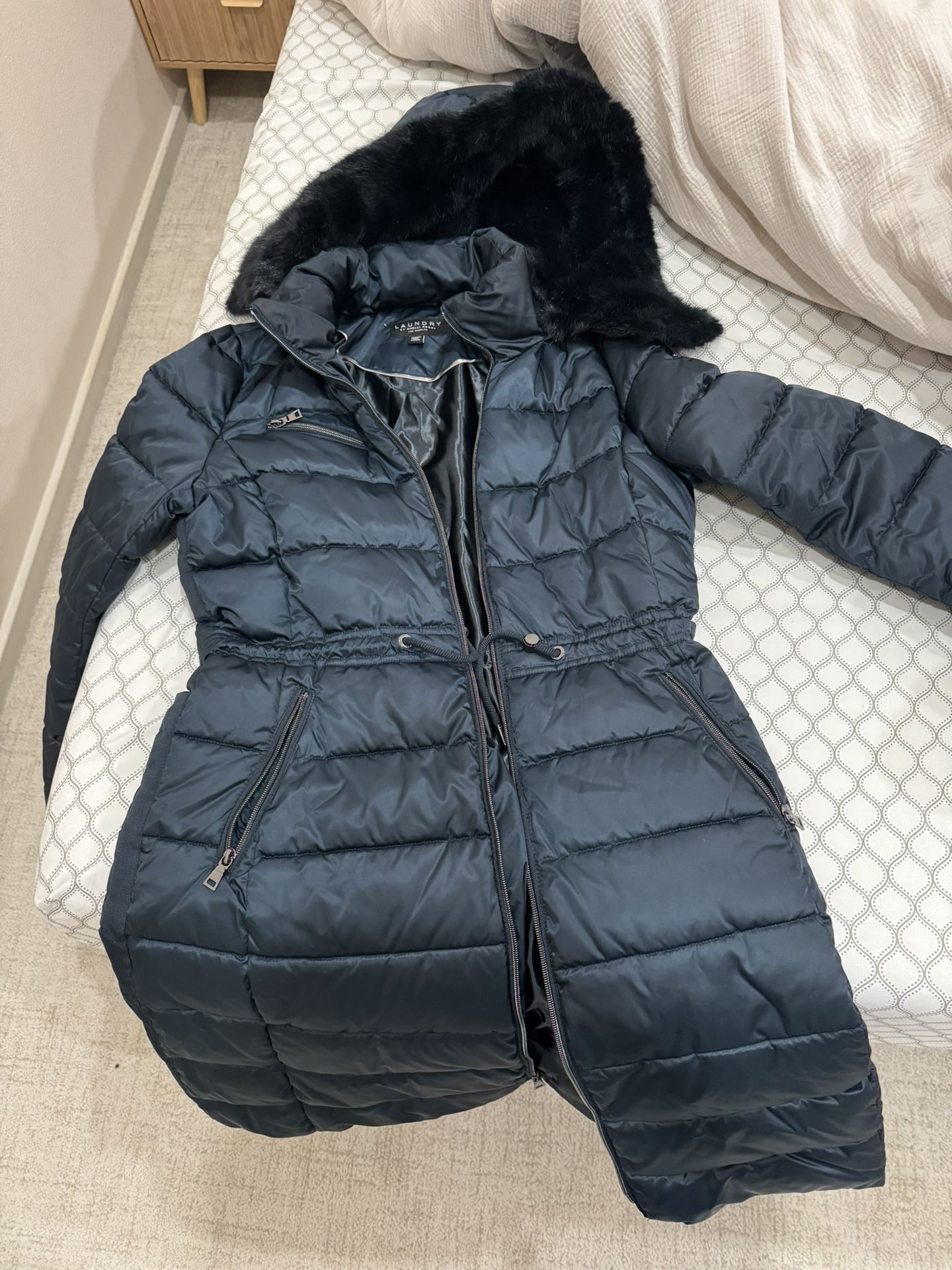 Women's Winter Jacket Size - M