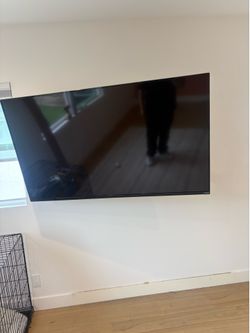 Tv with mount