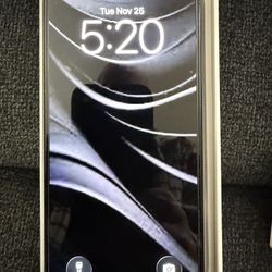 Apple iPhone 15 Plus