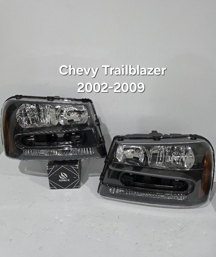 Chevy Trailblazer 2002-2009 Headlights