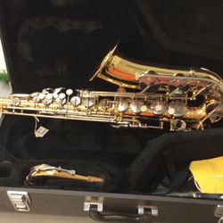 Yamaha Has-26 Alto Saxophone W Case