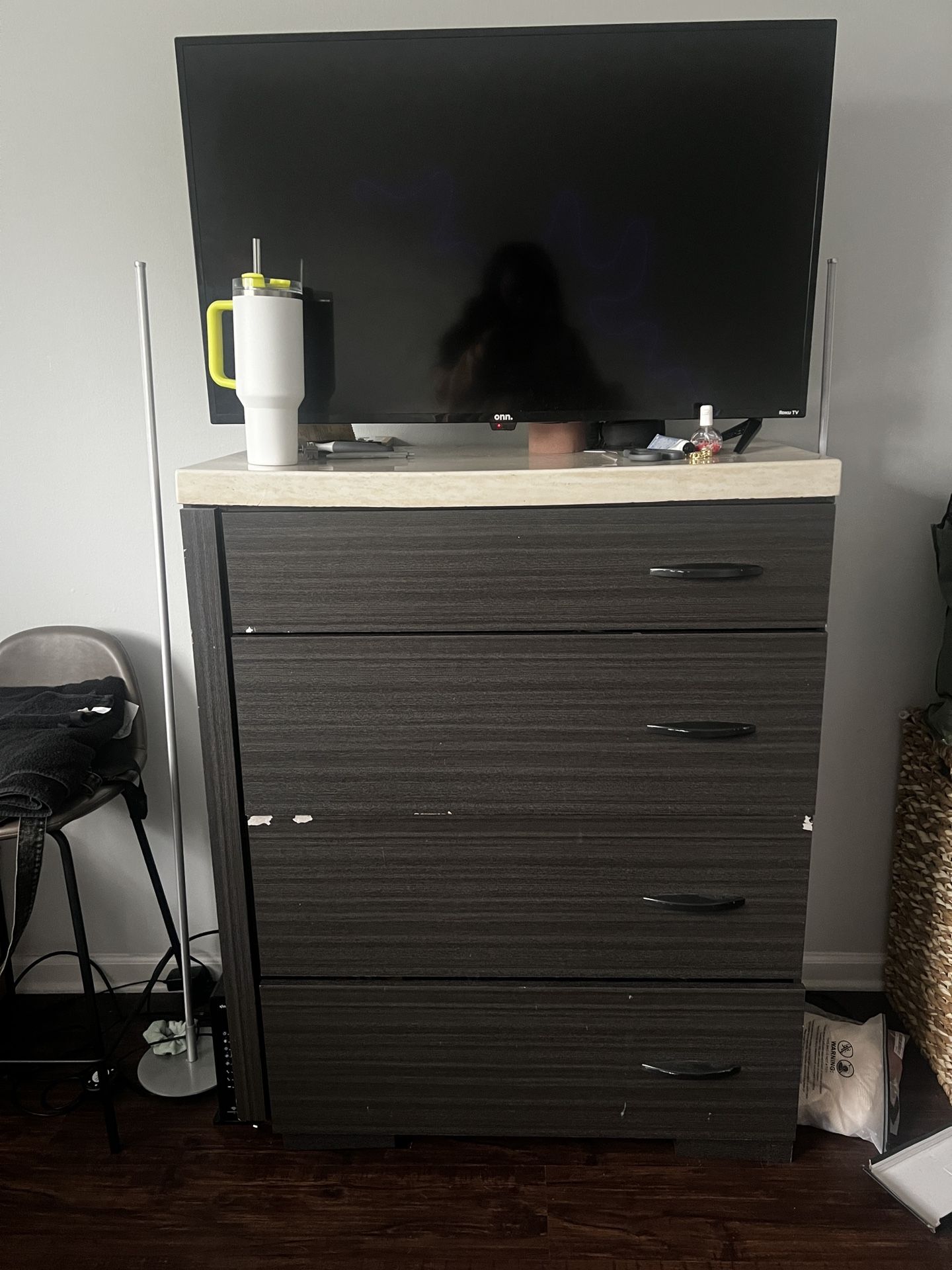Dresser Set
