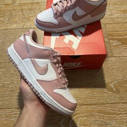 Dunk low pink velvet