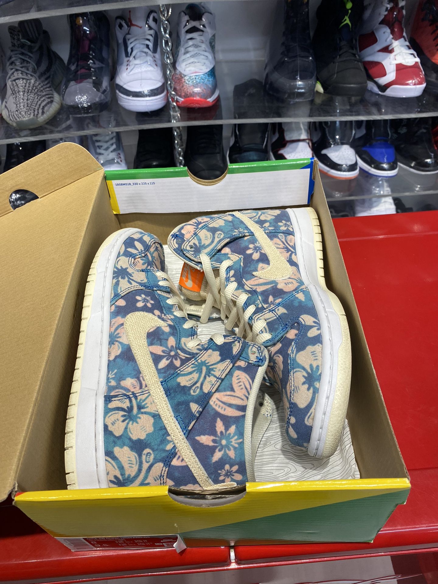 Nike Dunk High SB Maui Wowie 2021