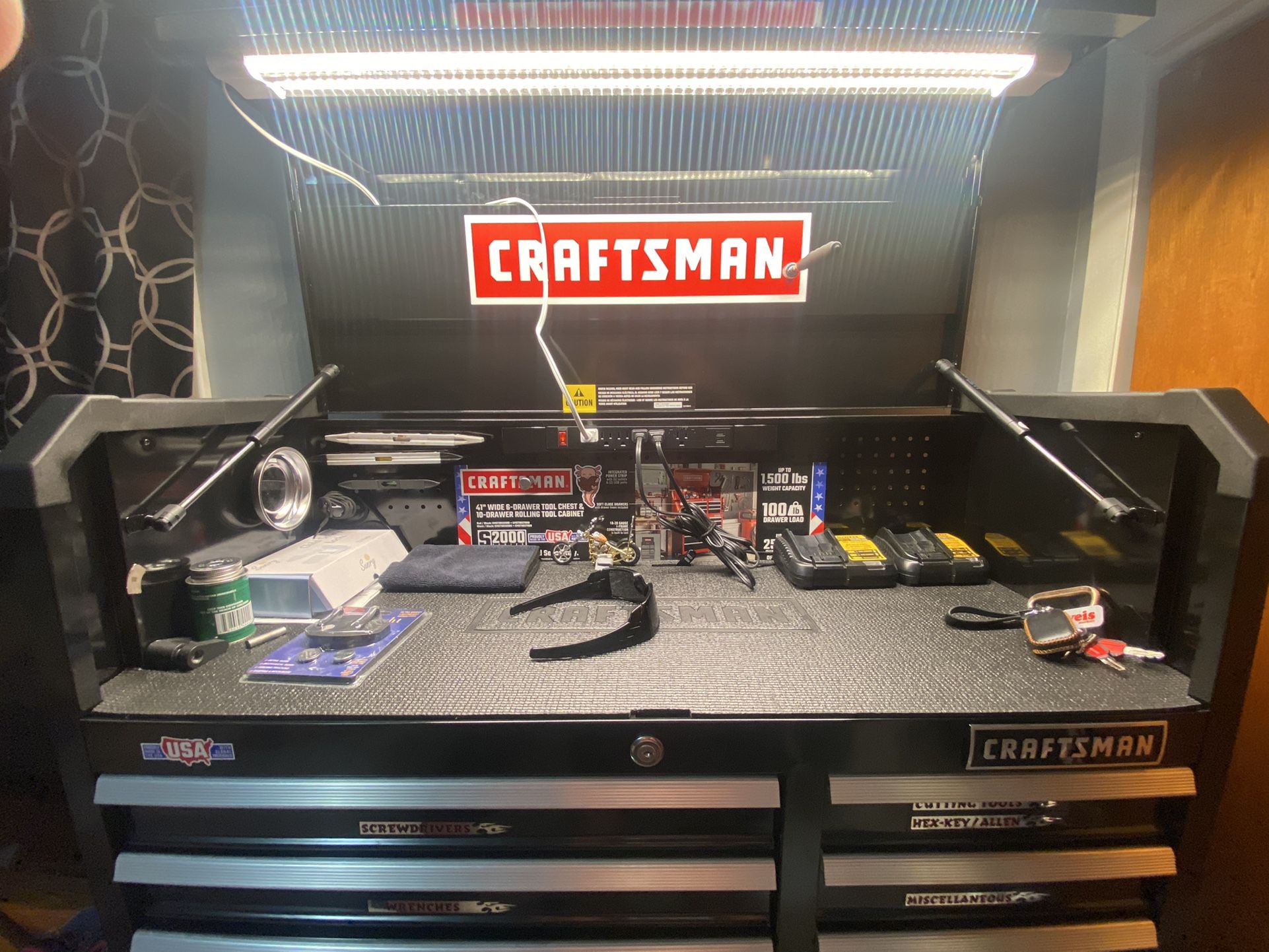 Box Is New An Tools Come With It