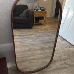 Selling Mirror 