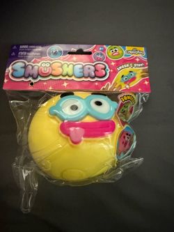 Smashers Squish & Smash Emoji Squishy Toy