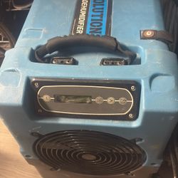 Dehumidifier 