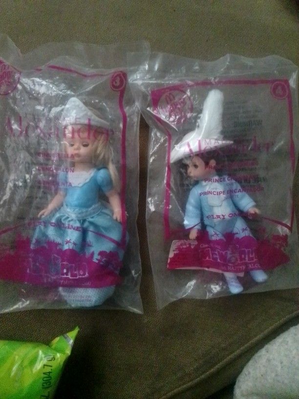 Collectibles Cinderella And Prince Charming