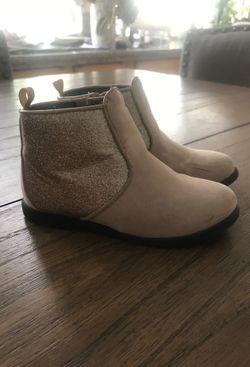 Little girls boots size 8c