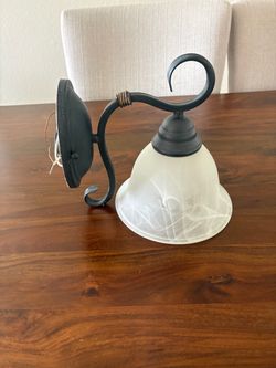 Entry Way / Wall Sconce Light. In good condition.