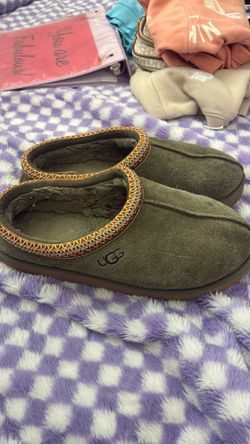 UGGs