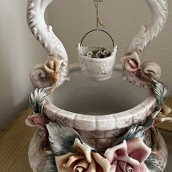 Vintage Large Capidamonte Porcelain Wishing Well/Planter/Basket Made In Italy