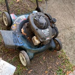 450 E Series 125cc Lawnmower Selling For Parts Only Parts , Solamente Para Partes