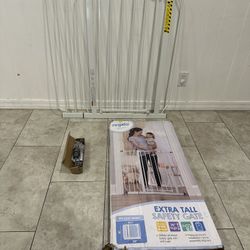 Extra Tall Pet Gate / Safety Gate - Fits Openings 29” - 38.5”