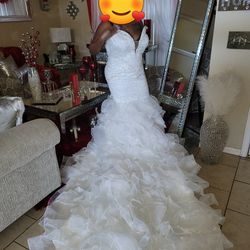 The Prefect Dress!!Beautiful Wedding Dress Plenty Bling And Sparkle