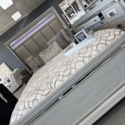 ✨️ King, Cal King, Queen Bed Frame ✨️ Furniture Sectionals, Bedrooms, Dining Avail