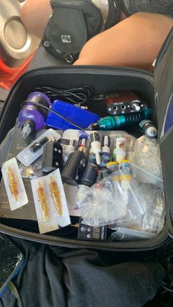 Tattoo machine and kit