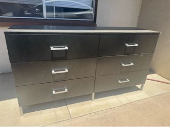 Wooden Drawer Dresser