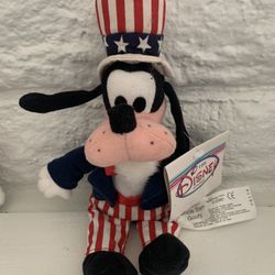 Disney Goofy Uncle Sam Plush