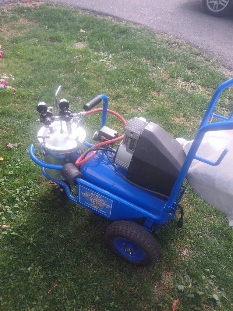 Binks Spray Vantage 3HP Brand new never used comes with all the supplies. $1500 firm on price.