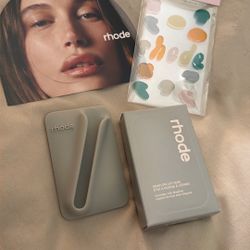 Rhode Snap On Lip Case In Grey