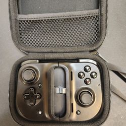 Razer Kishi V1 Mobile Phone Controller With A Case
