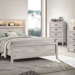 Brand New White Washed 4pc Queen Bedroom Set (Available In Eastern King)