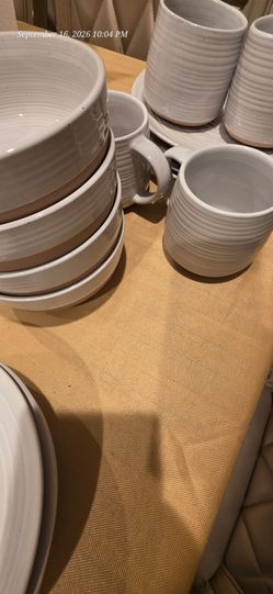 Set for 4 people Stoneware Ribbed Ceramic Dinnerware Set