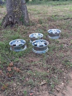 4 rims brand new...