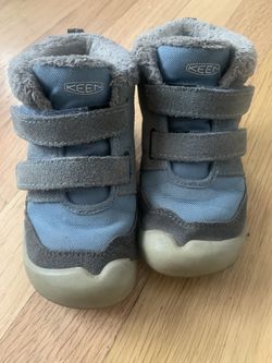 Keen Toddler Size 8 Winter Shoes