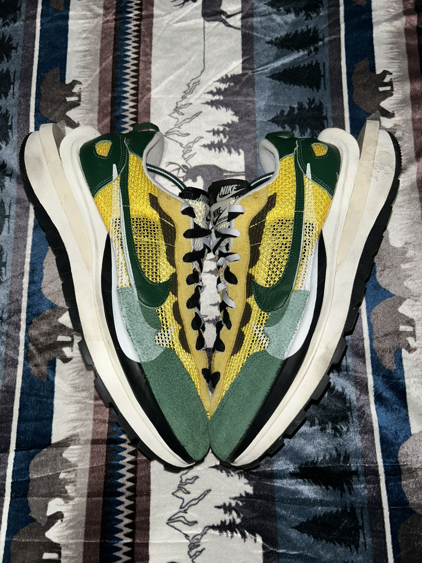 Nike Sacai Green And Yellow Size 13