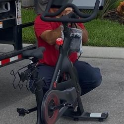 🔥 Peloton Bike – Works Great – Priced to Sell 🔥