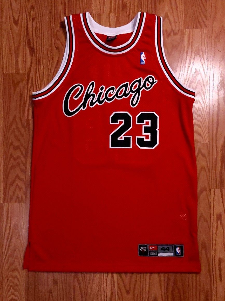 Authentic Chicago Bulls Michael Jordan Nike Dri-Fit NBA Jersey