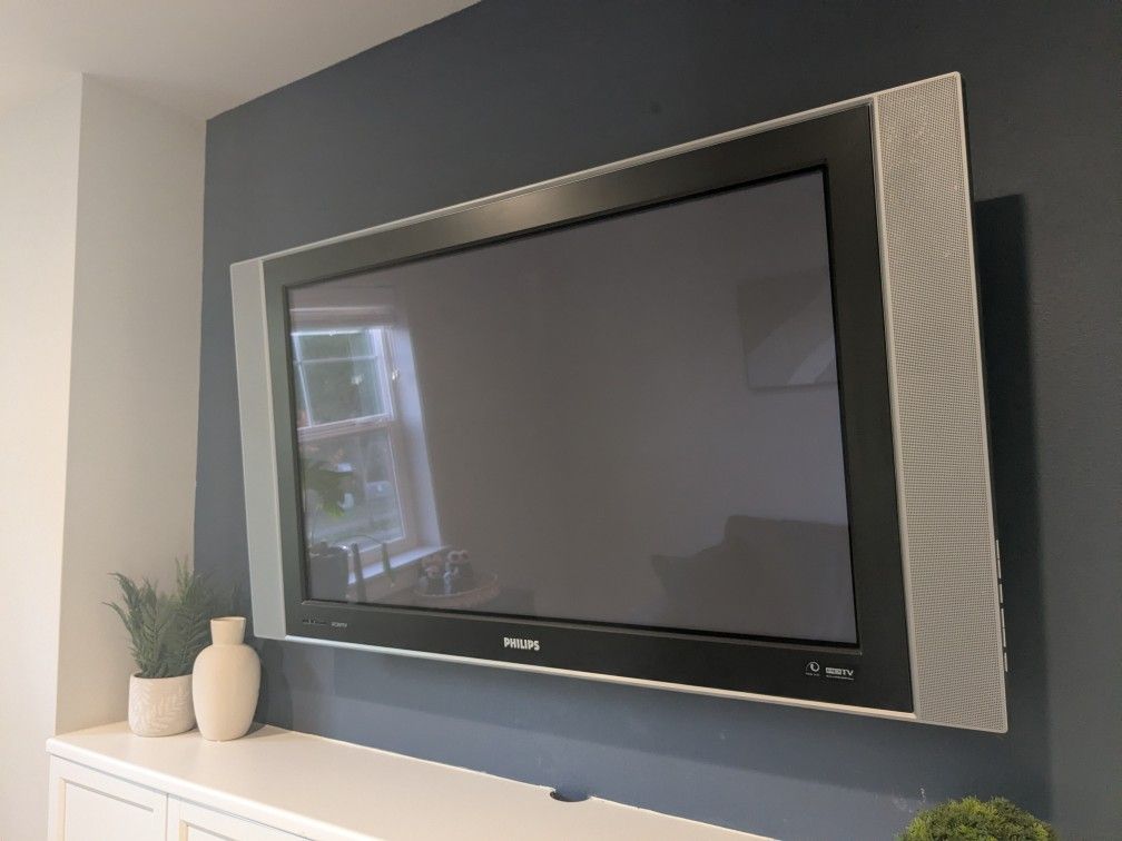 42" Phillips Plasma TV