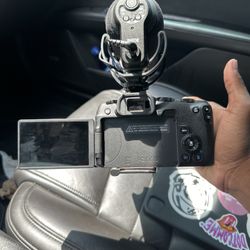 Canon EOS R8