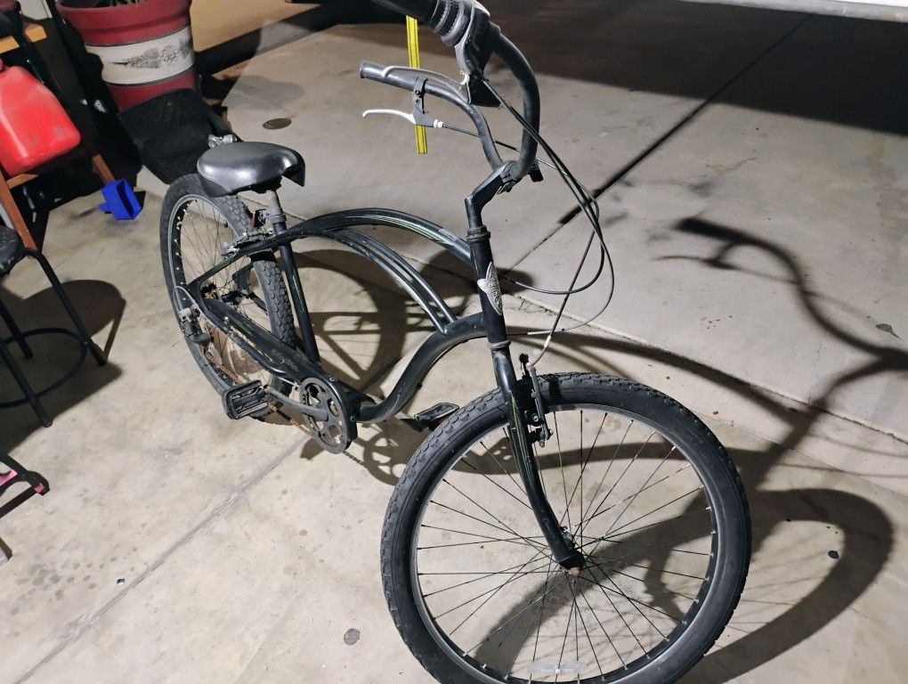 7 Gear Beach Cruiser