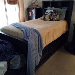 Twin Wood Bed with Drawers and Headboard 