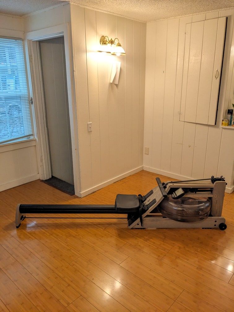 WaterRower Rowing Machine With S4 Monitor