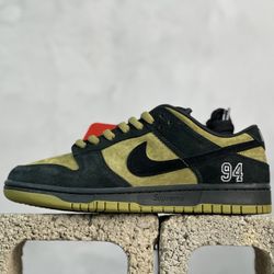 Supreme x Nike Dunk SB Dunk Low