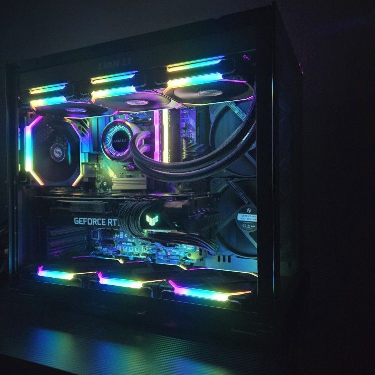 Lian Li 011 Mini Gaming Pc