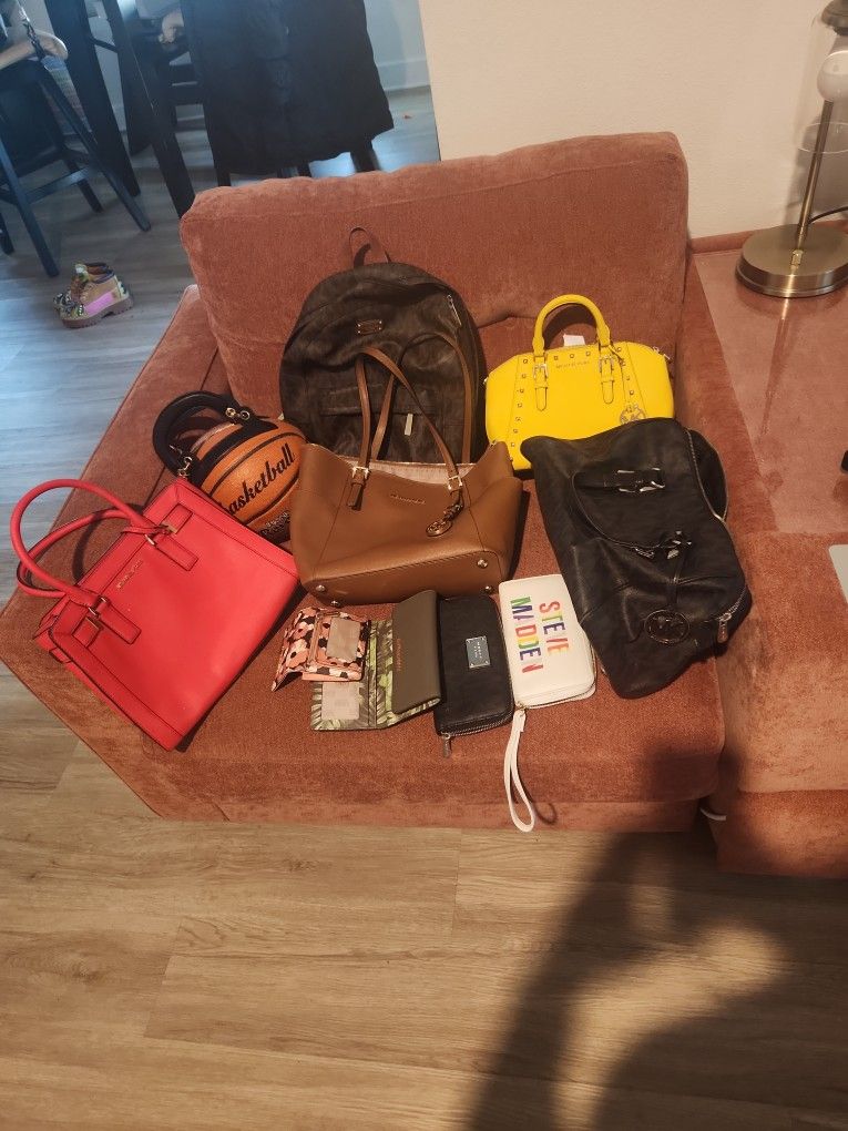 Handbags And Wallets