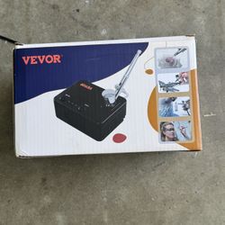 Portable mini airbrush kit with compressor (read description before messaging me)